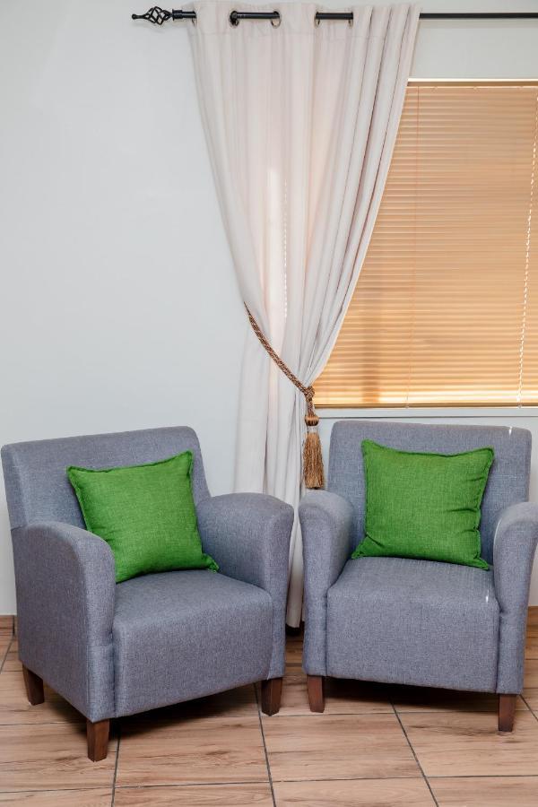 85 Ehmke Guesthouse Mbombela Kültér fotó