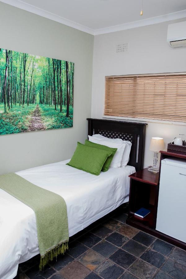 85 Ehmke Guesthouse Mbombela Kültér fotó