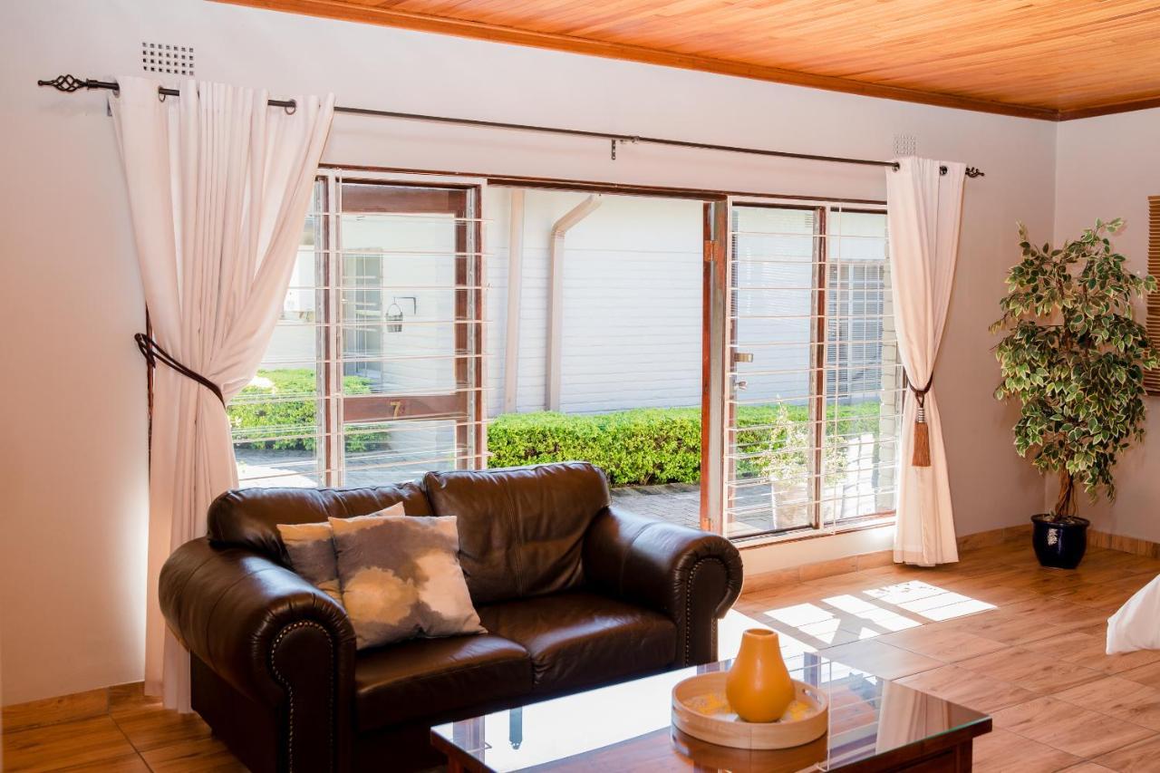85 Ehmke Guesthouse Mbombela Kültér fotó