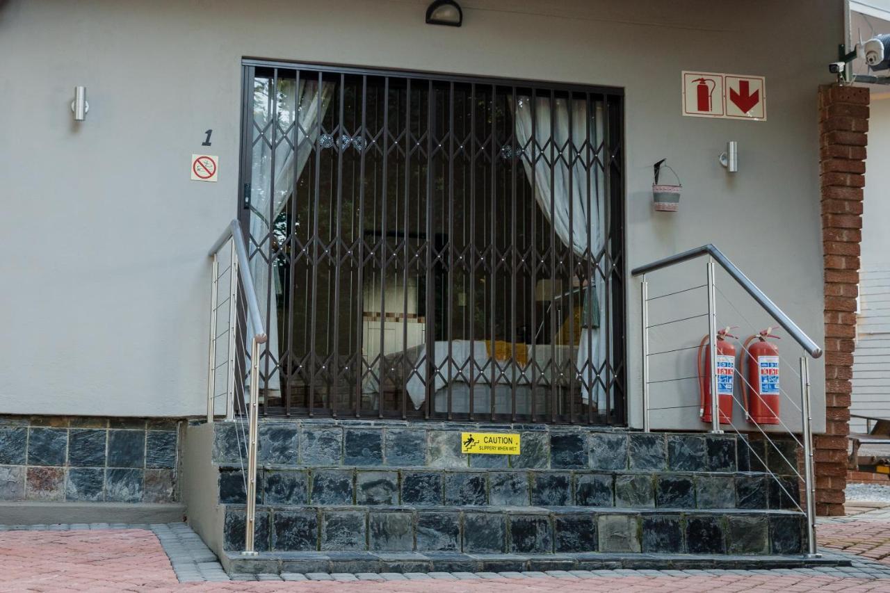85 Ehmke Guesthouse Mbombela Kültér fotó